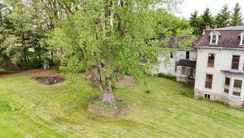 bruce-mansion-haunted-18